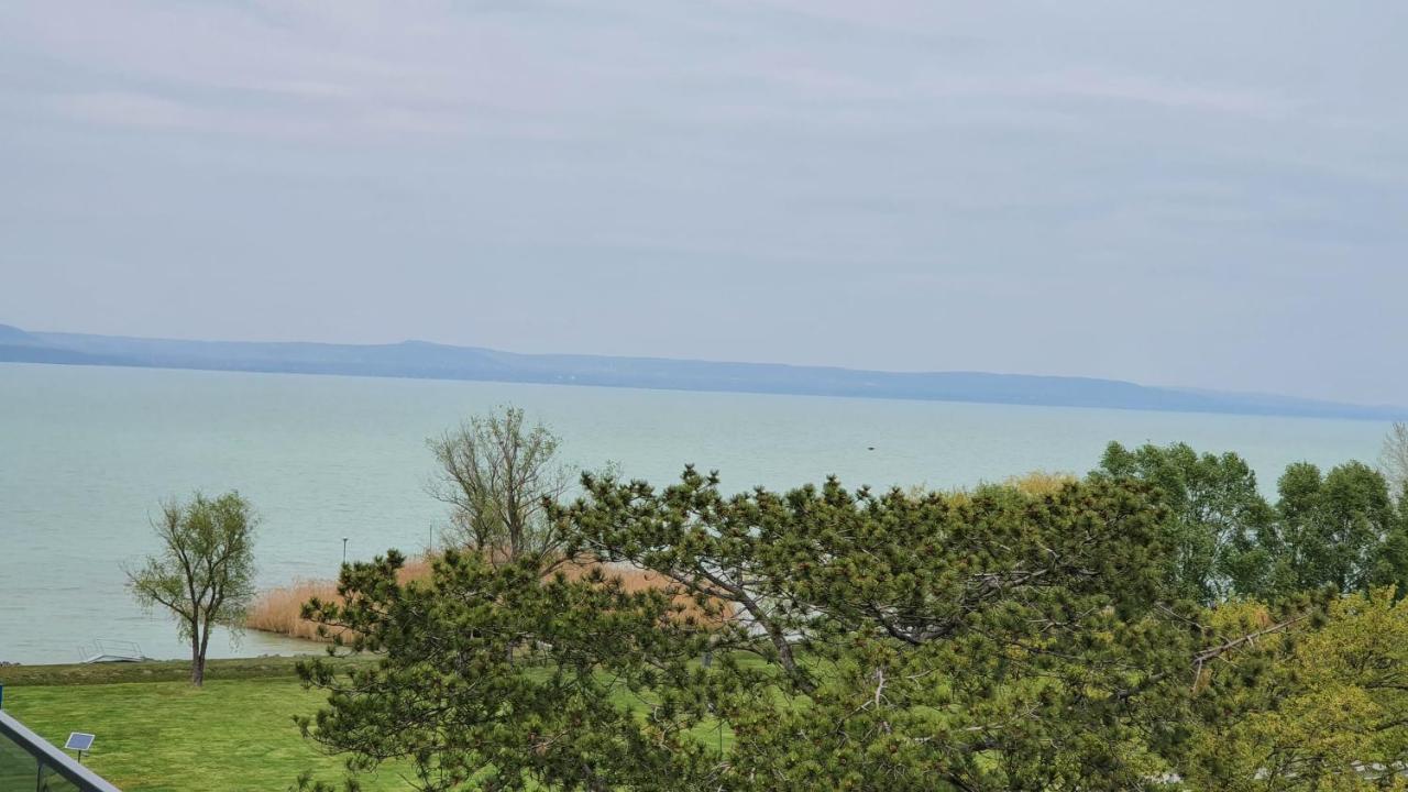 Napfeny Resort Exclusive Balatonlelle Exterior photo