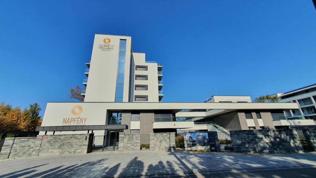 Napfeny Resort Exclusive Balatonlelle Exterior photo