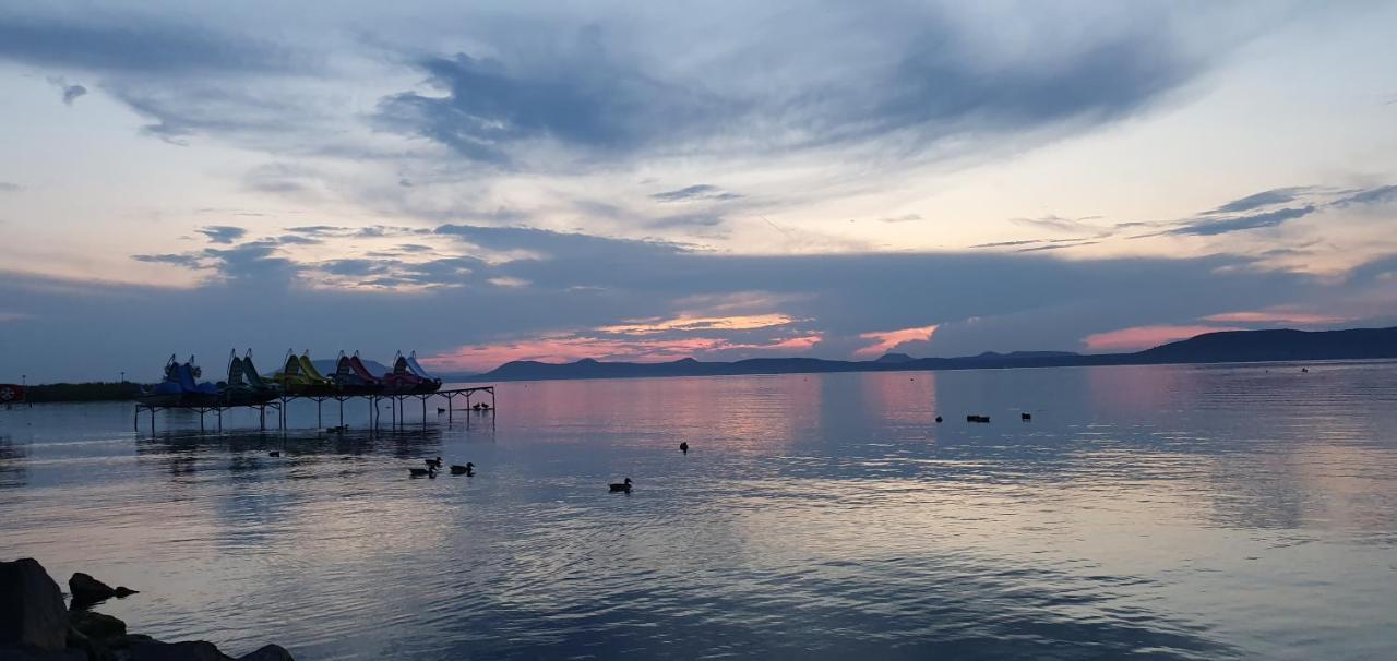 Napfeny Resort Exclusive Balatonlelle Exterior photo